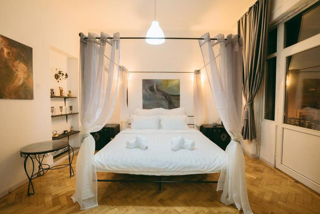 Апартаменты House Of Art Бухарест Экстерьер фото